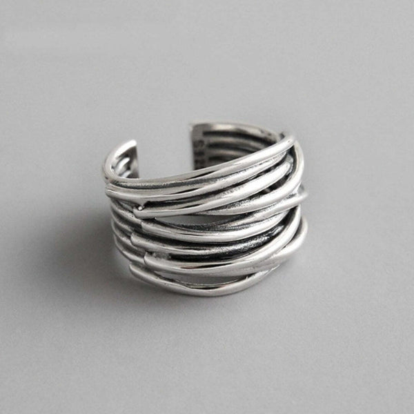 Bague en Fil Argentée Réglable