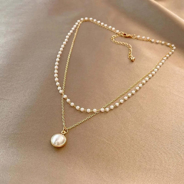 Collier en perles brillantes