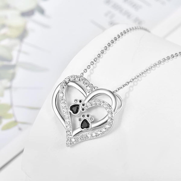 Collier en forme de patte de chien avec zircon