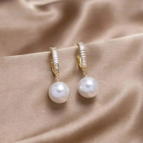 Boucles d'oreilles en zirconium Helmi élégantes