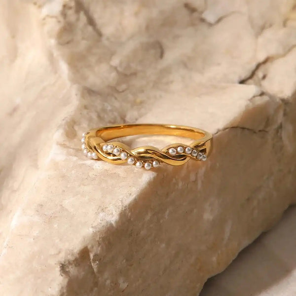 Bague Empilable en Perles Tordues Dorées
