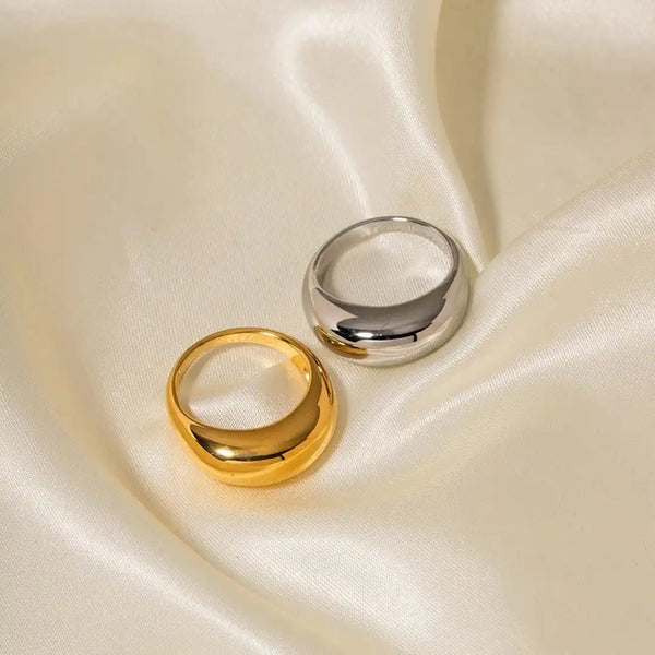 Bague en arc dorée intemporelle