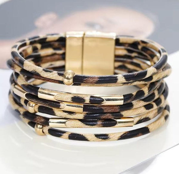 Bracelet enroulé multistratifié boho large