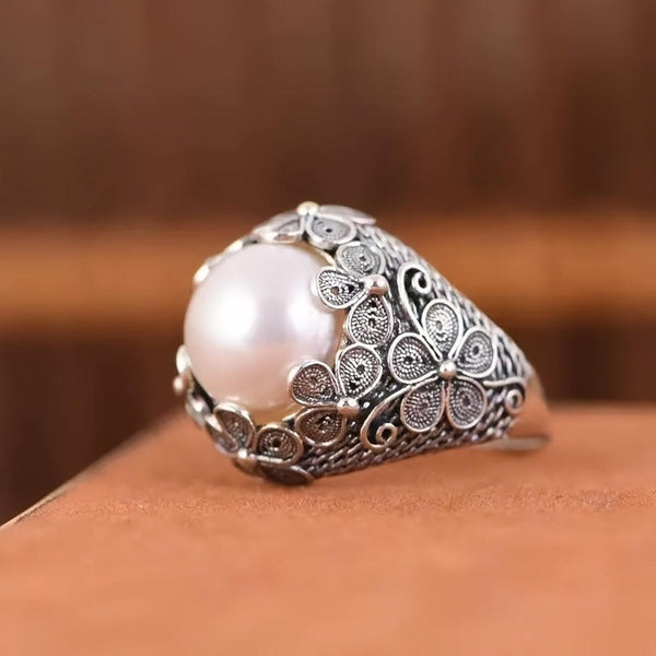 Bague Dôme en Pierre de Lune Filigrane Fleurie