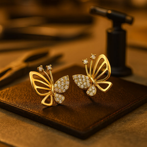 Boucles d'oreilles en zircon en forme de papillon élégantes