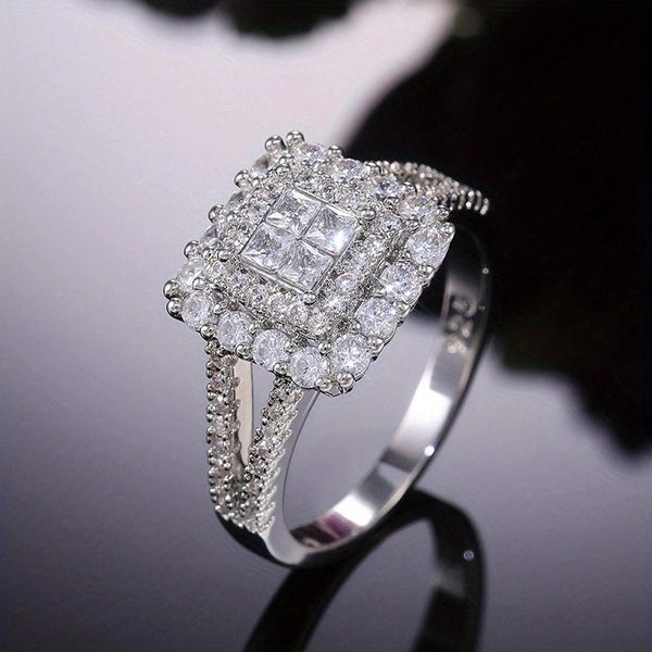 Bague de fiançailles en zirconium en forme carrée