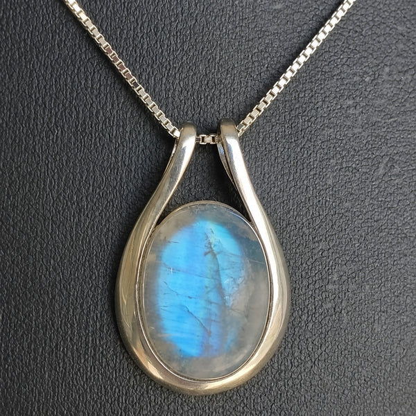 Collier en Opale Blanc Céleste