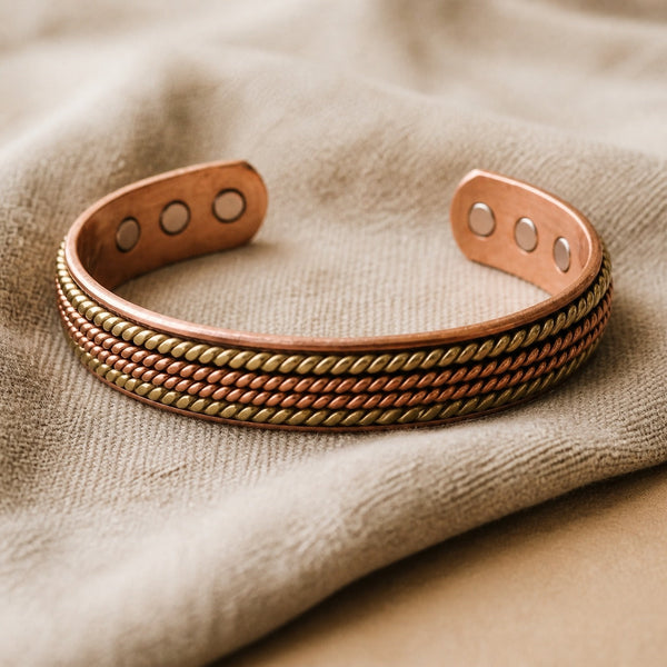 Bracelet en cuivre forgé à la main