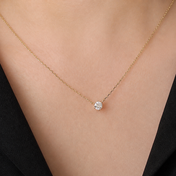 Collier en or zircon intemporel