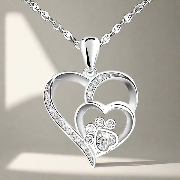 Collier en argent sterling avec pendentif patte et cœur en zircon