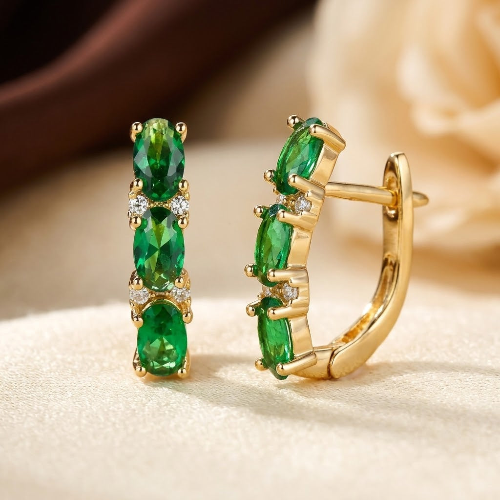 Boucles d'Oreilles Créoles Émeraude Verticale en Or