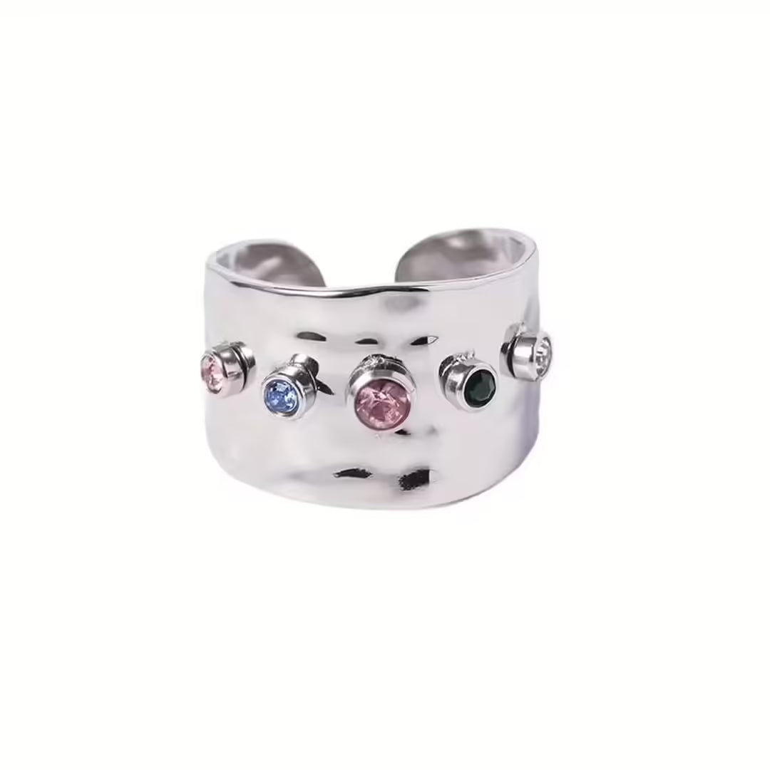 Bague vintage en or avec zircon cubique