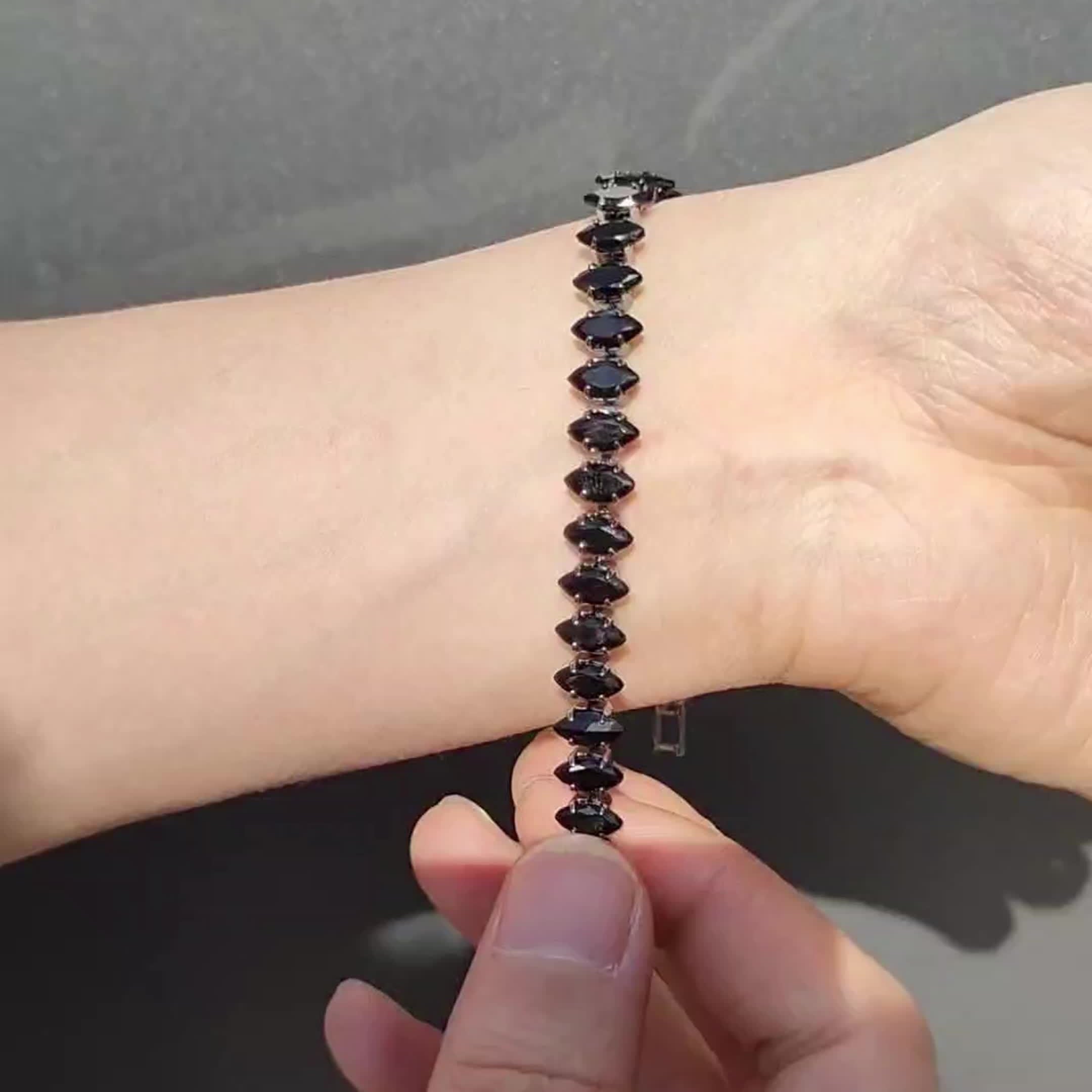 Bracelet Onyx Gothique Éblouissant