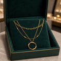 Collier en or à trois rangs classique