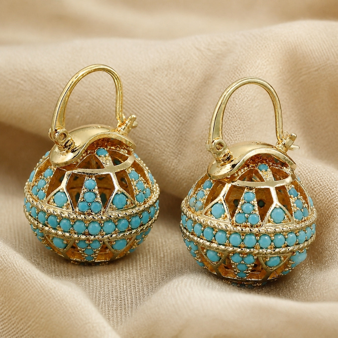Boucles d'oreilles en filigrane globe turquoise