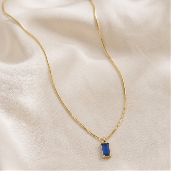 Collier pendentif saphir minimaliste