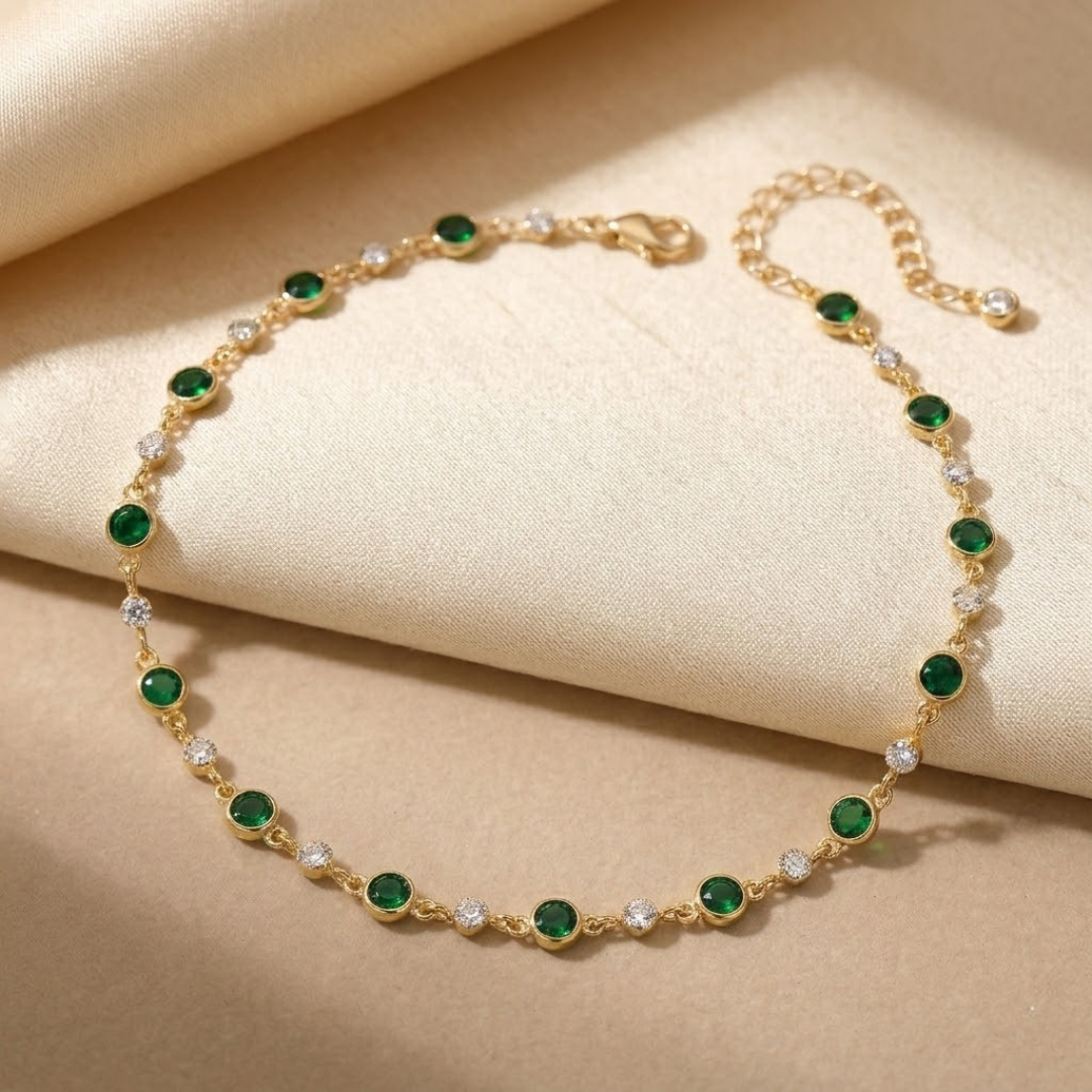 Collier à Motifs Émeraude en Or