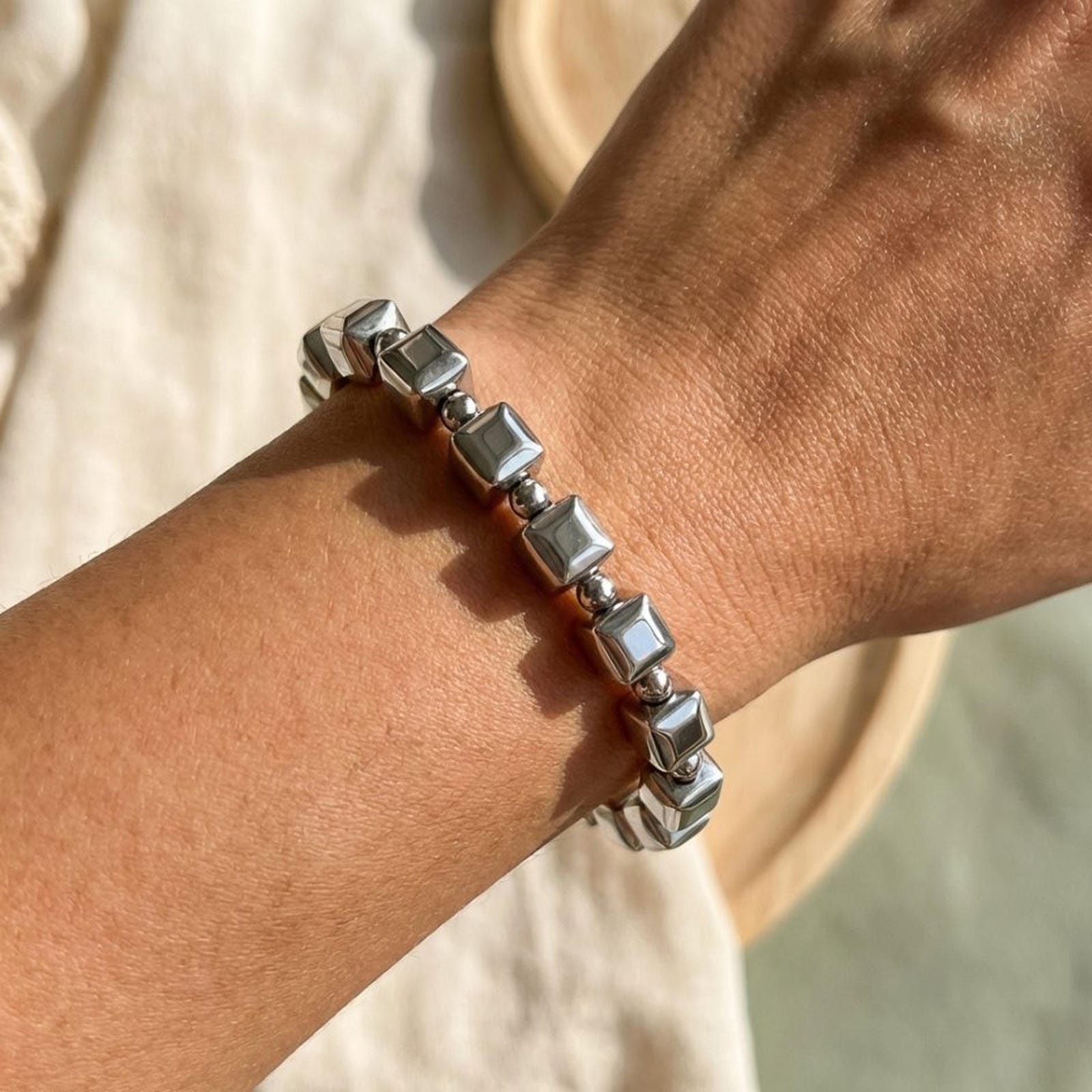 Bracelet en perles cubiques vintage Hopea