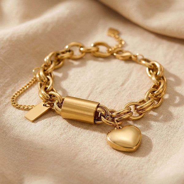 Bracelet en maillons en forme de cœur doré