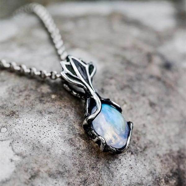 Collier en argent Lotus rayonnant