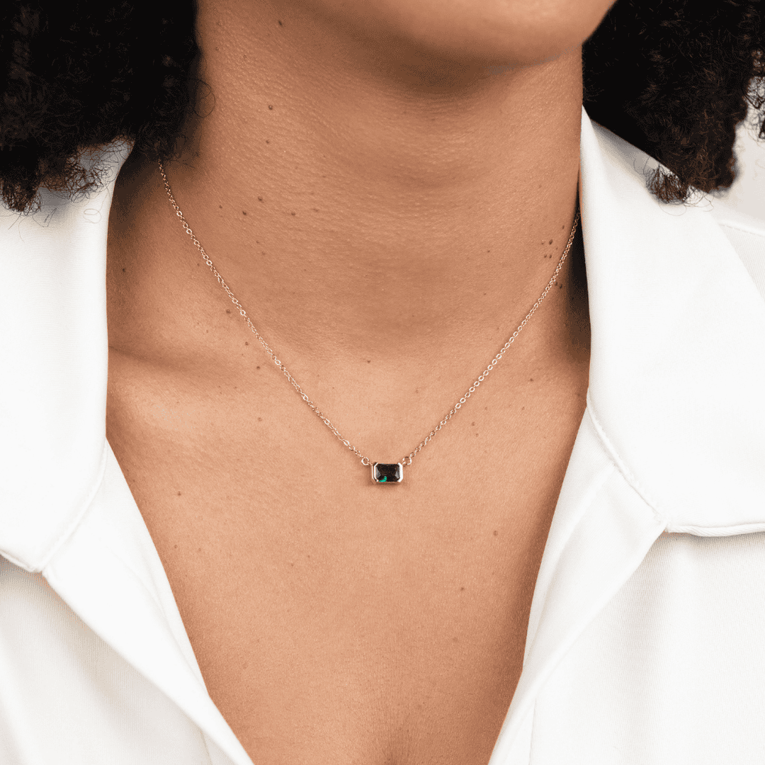 Collier en or émeraude verte