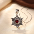 Collier Pendentif Rubis Étoile en Argent