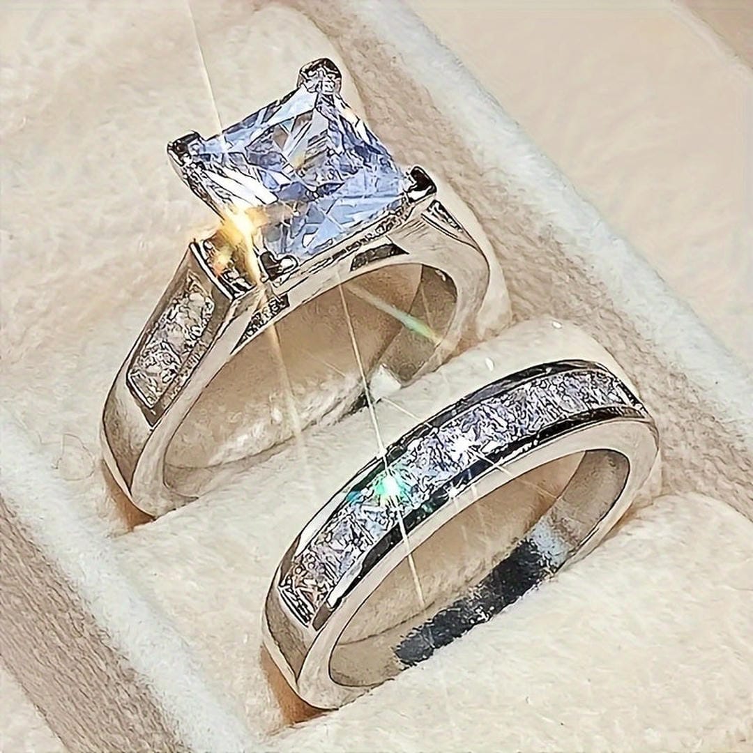 Belles bagues de promesse en zirconium