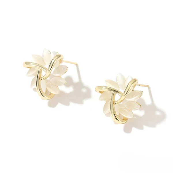 Sienna™ | Puces d'oreilles cercle pétale opale élégantes