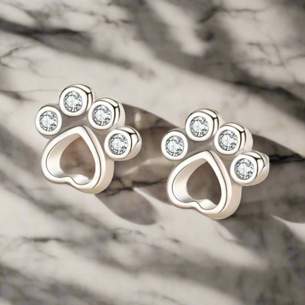 Boucles d'oreilles à clou en argent sterling - avec zircon scintillant