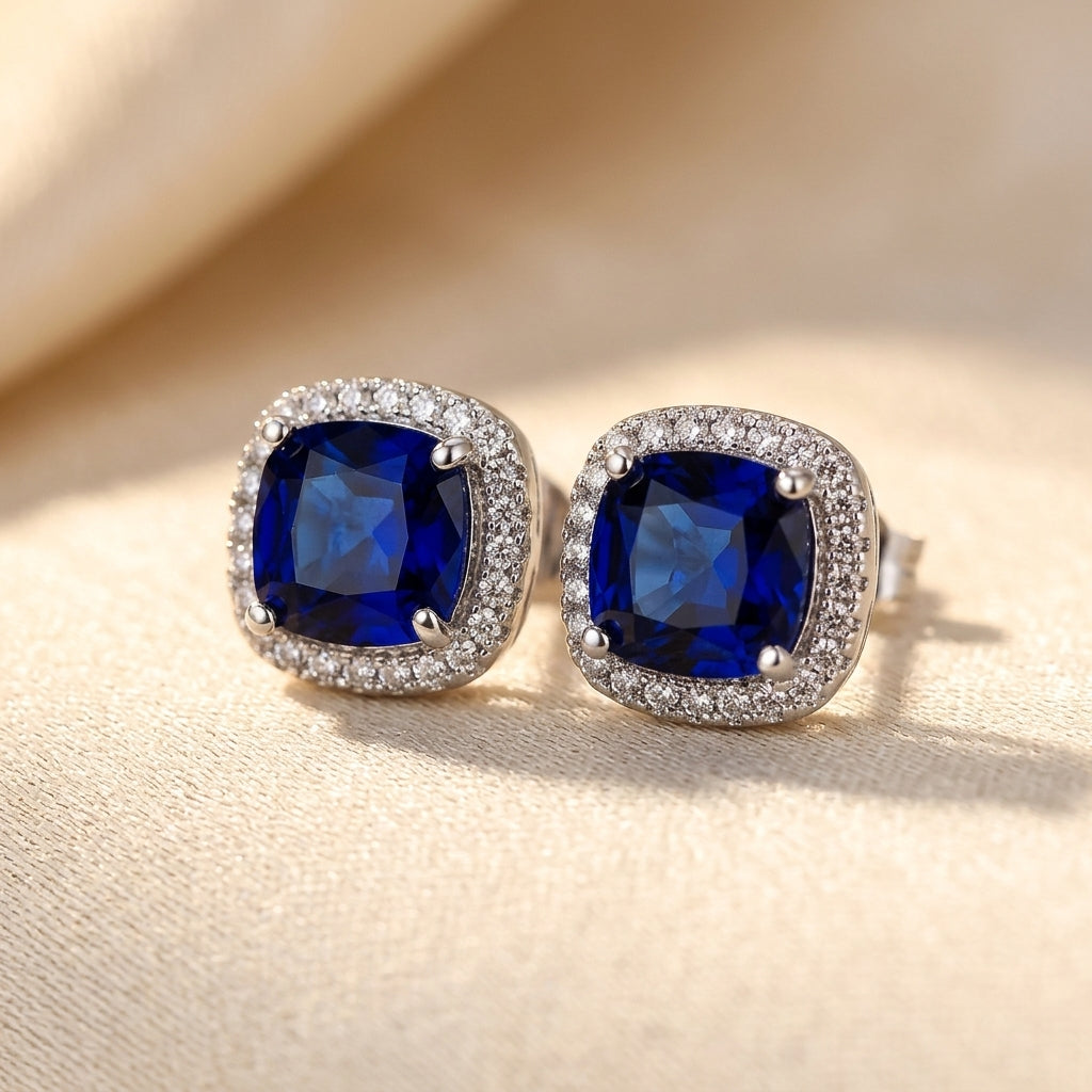 Boucles d'Oreilles Puces Saphir Halo en Argent
