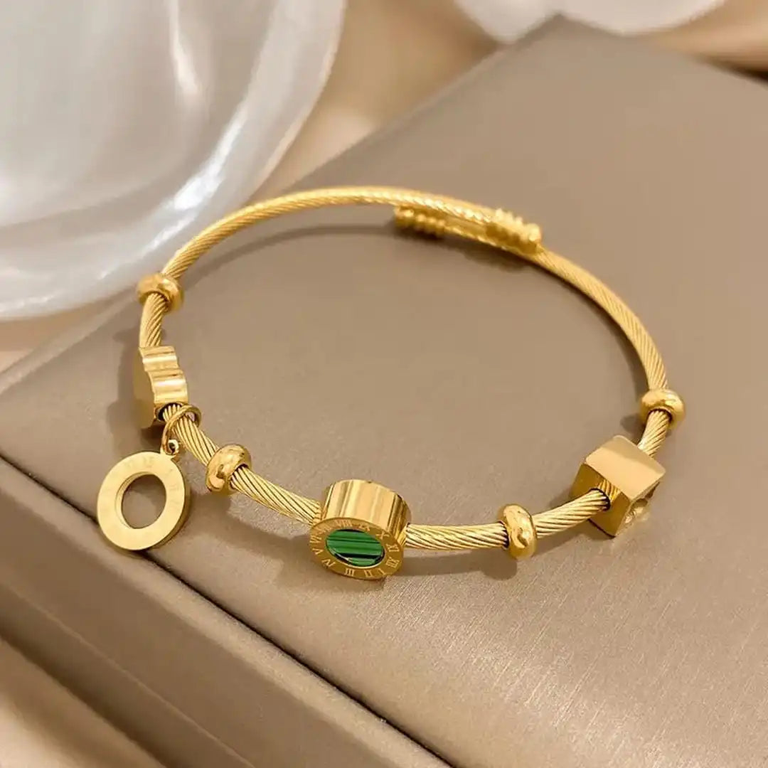 Bracelet pendentif Émeraude dorée