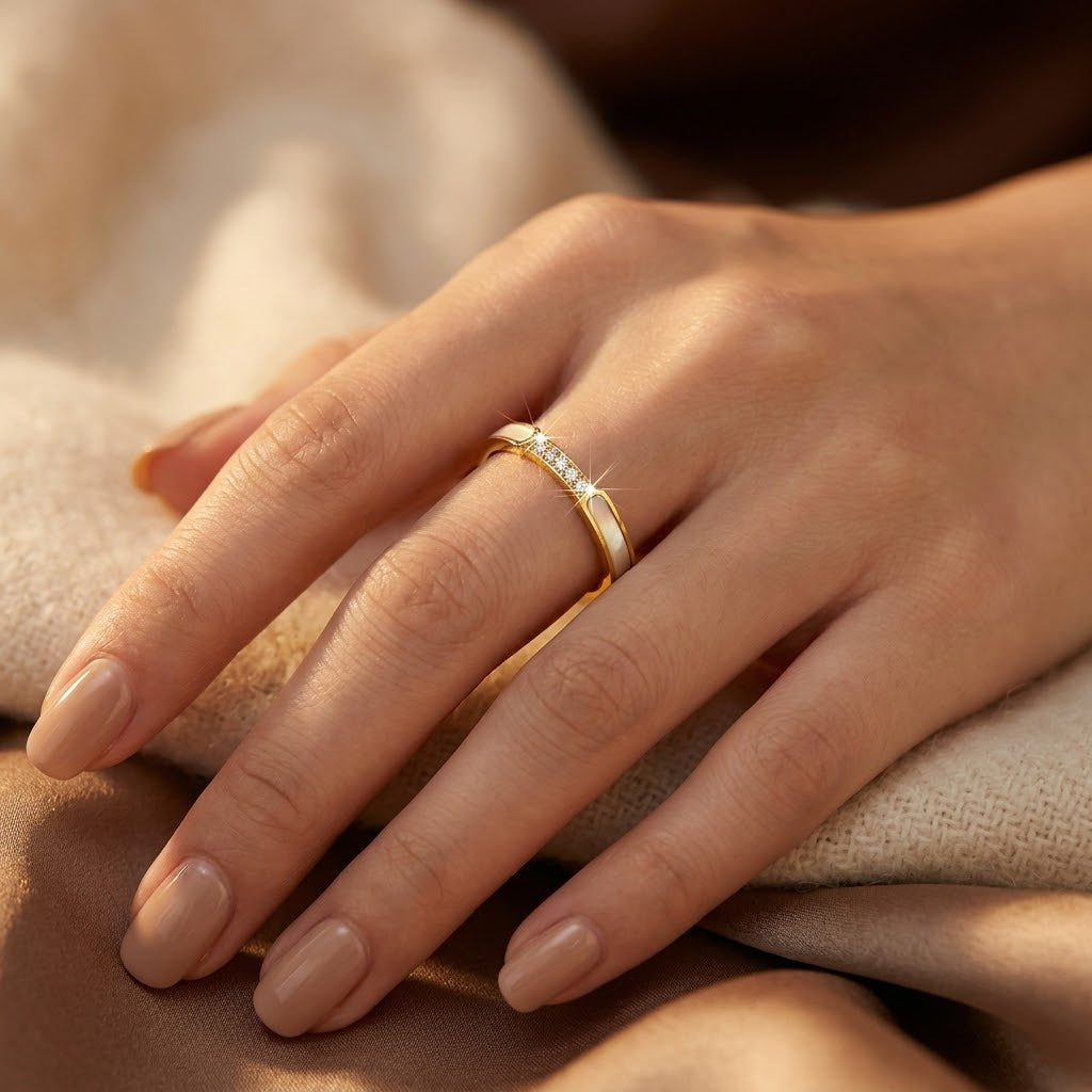 Bague Anneau Incrustée en Or