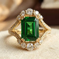 Bague Émeraude Halo en Or