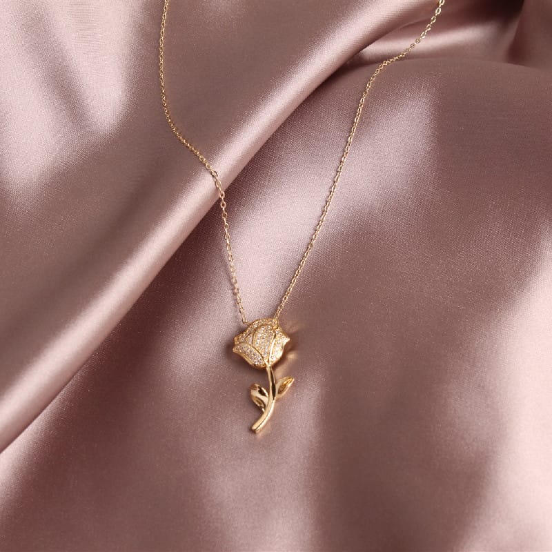 Collier de Rose Fleurie Éternelle