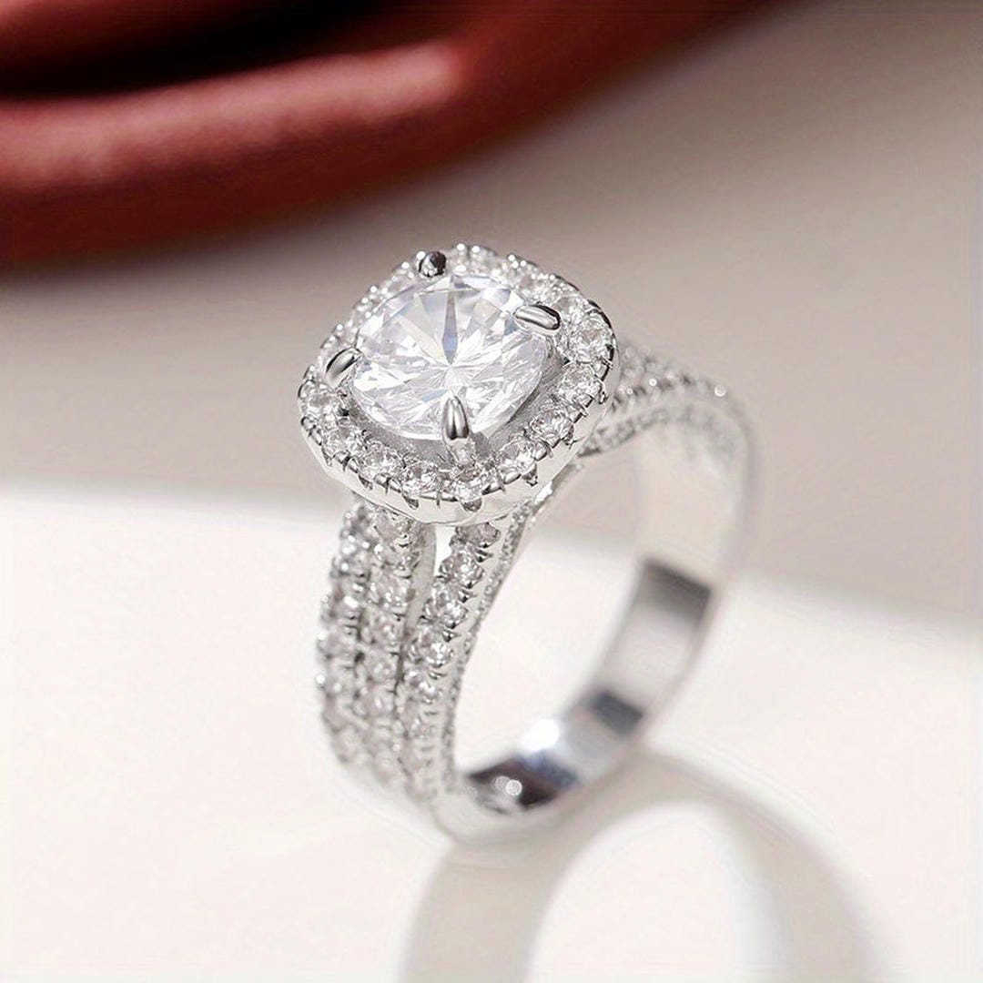 Bague Halo Pavé Éblouissante