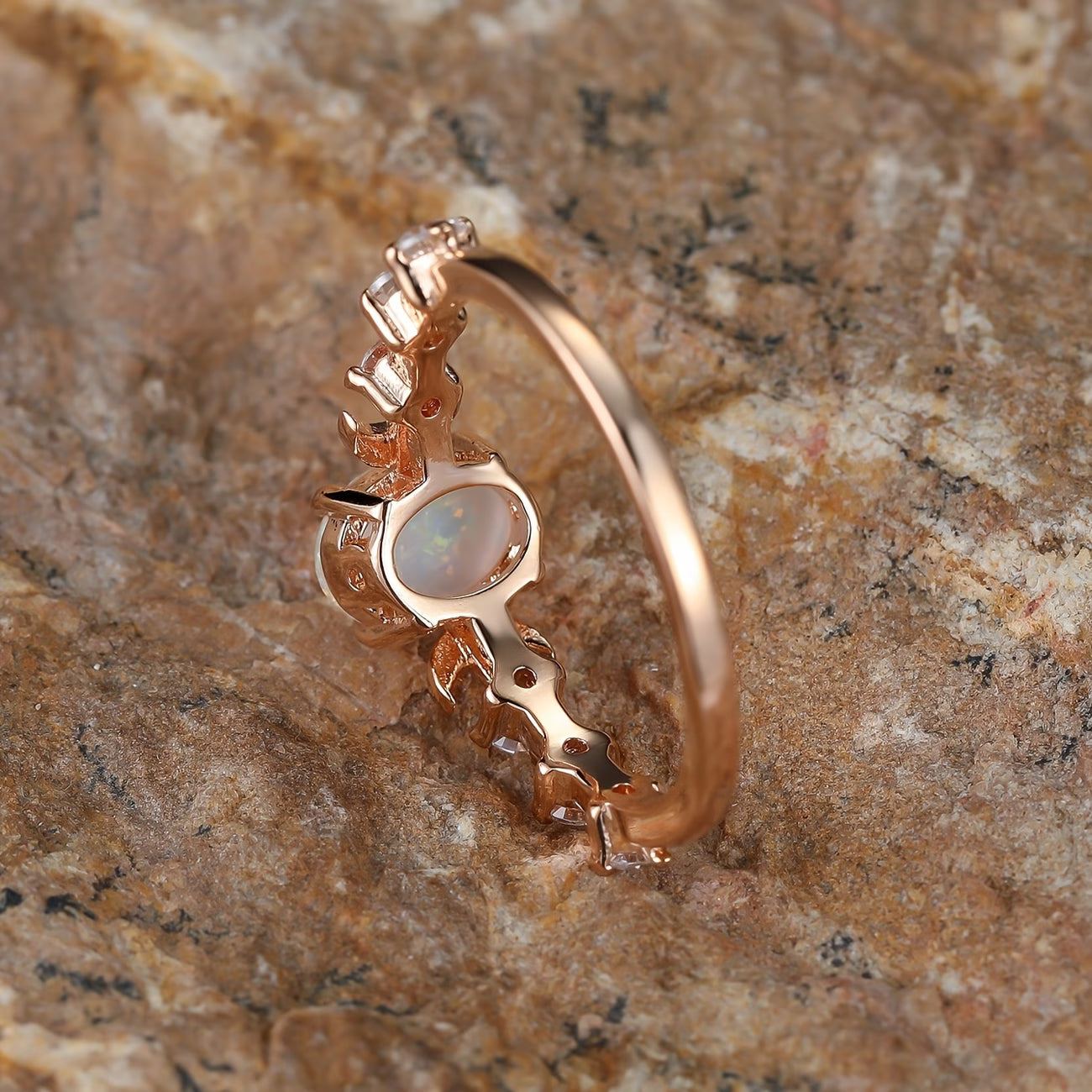 Bague croissant en opale | or rose