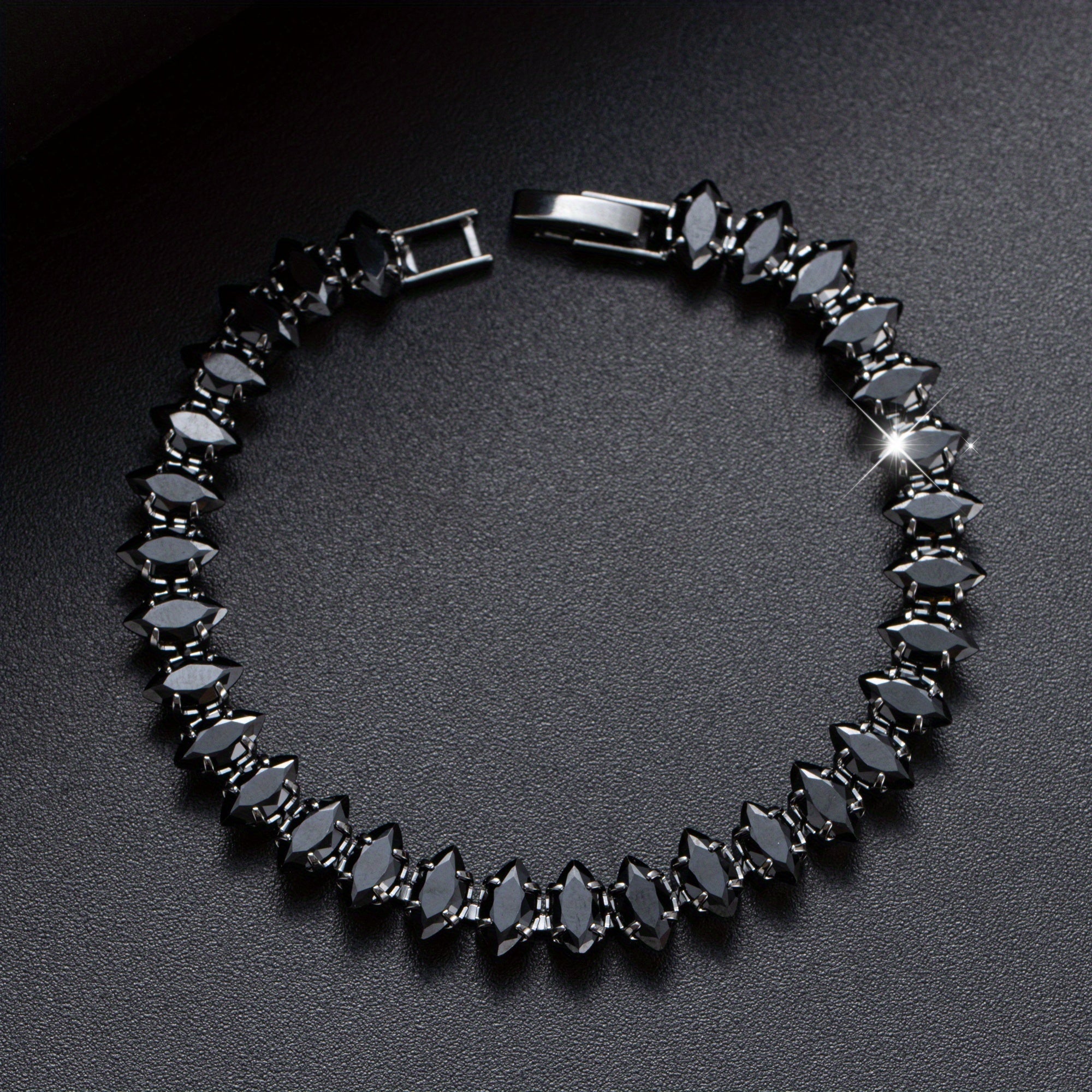 Bracelet Onyx Gothique Éblouissant