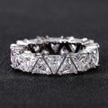 Bague en pierre triangulaire vintage