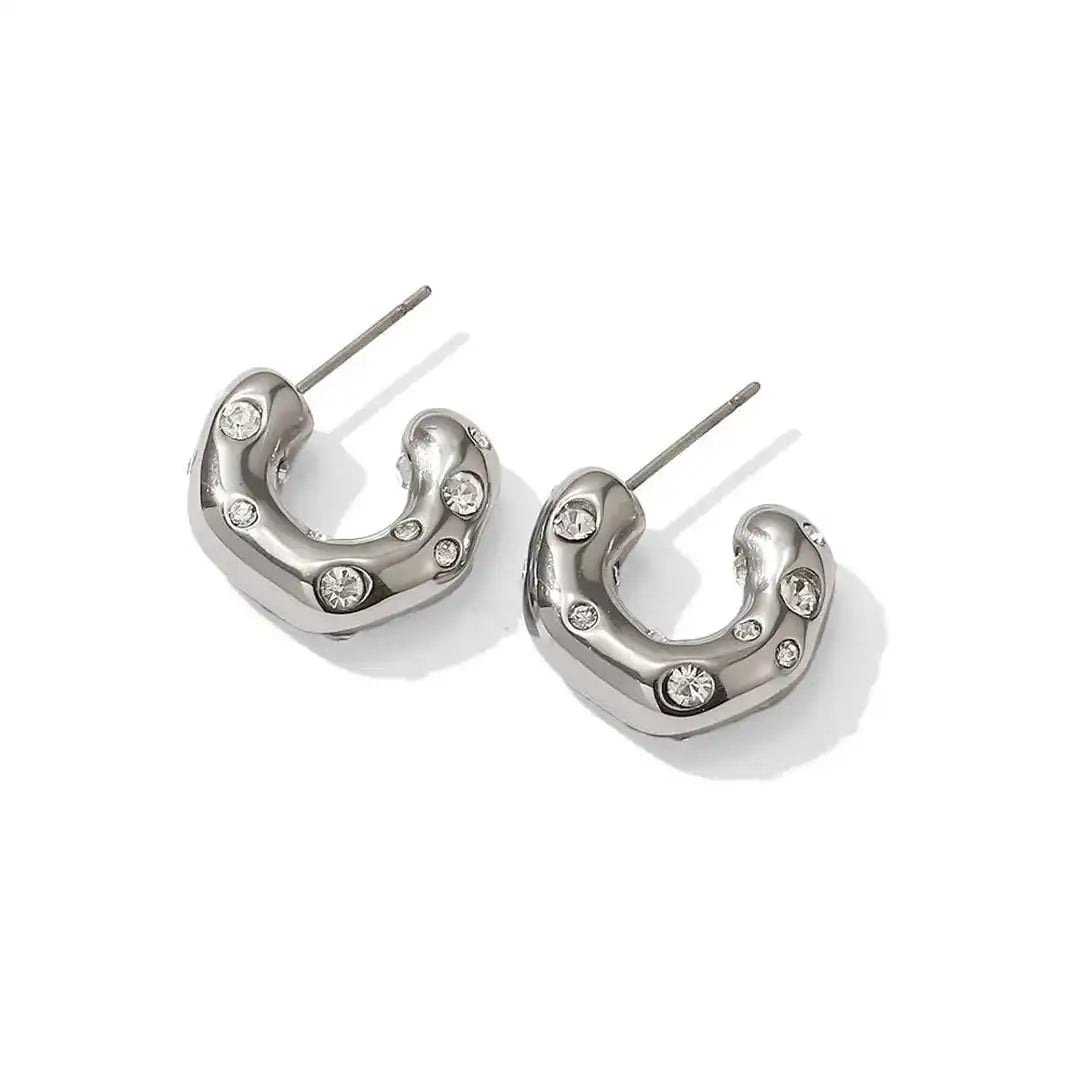 Boucles d'oreilles en cercle en zirconium doré brillant