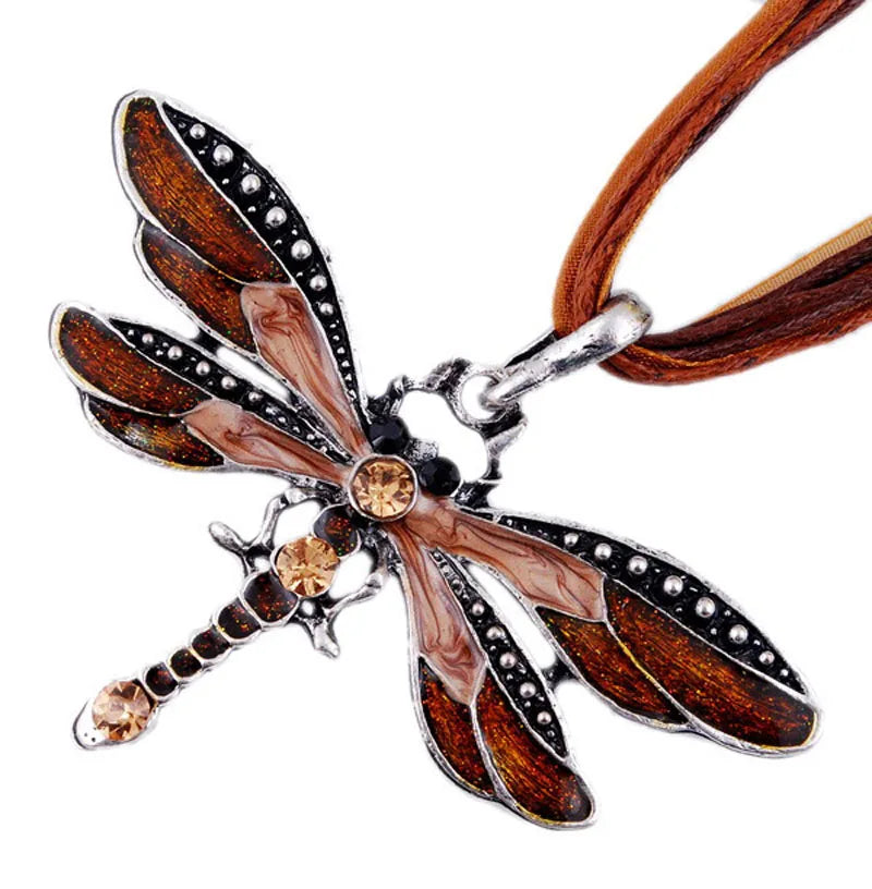 Collier pendentif libellule en cristal