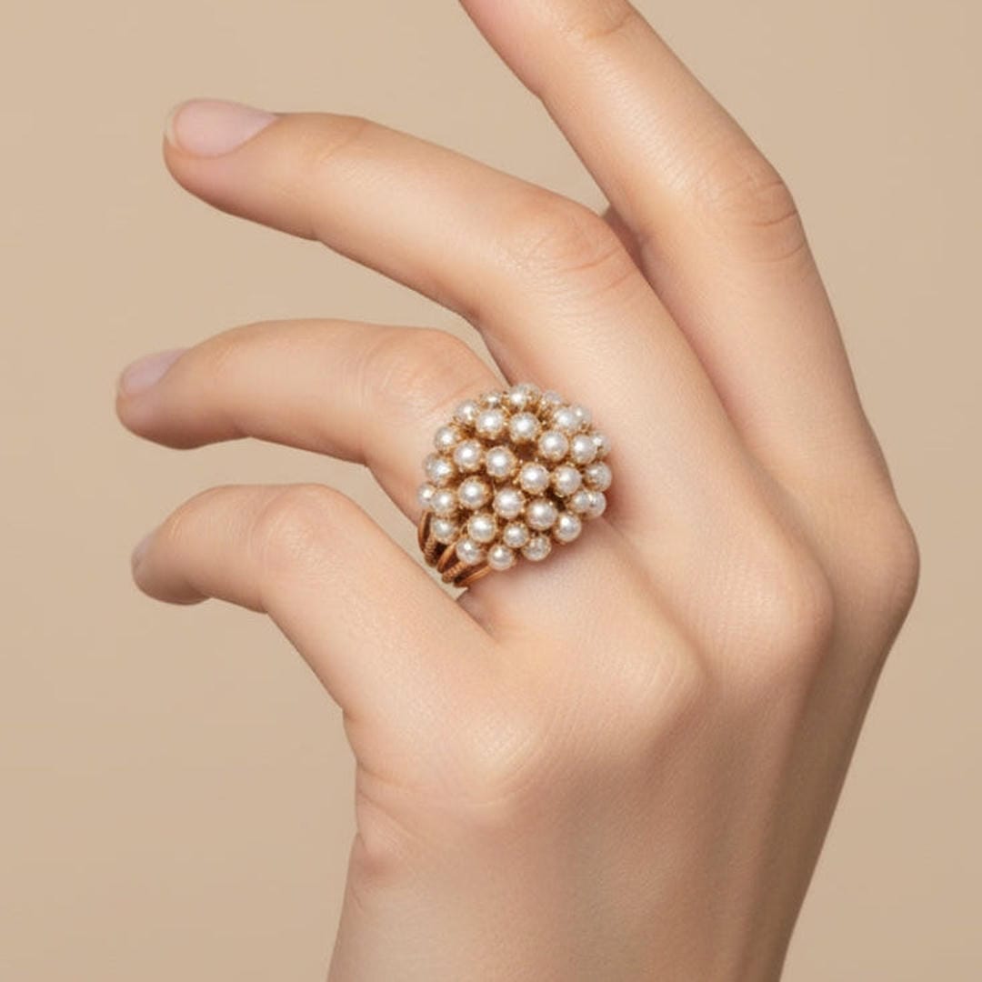 Bague en perles enfoncées faite à la main