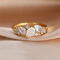 Bague en pierre de lune dorée vintage