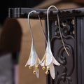Boucles d'oreilles en argent élégantes avec fleurs