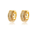 Boucles d'oreilles en anneau en zircon cubique intemporelles