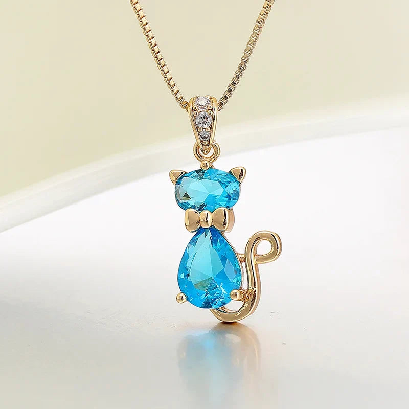 Collier pendentif chat en cristal
