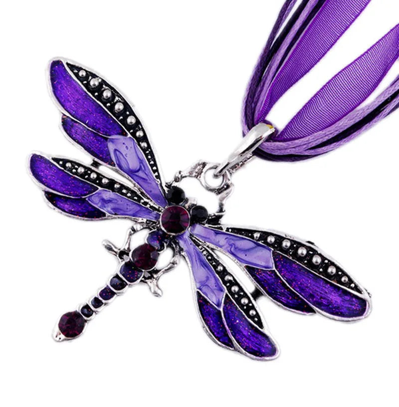 Collier pendentif libellule en cristal