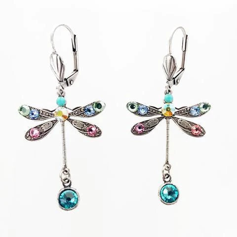 Boucles d'oreilles en forme de libellule élégantes et gravées