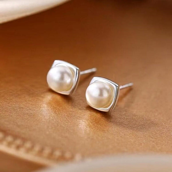 Boucles d'oreilles à clous en perles de cadre carré