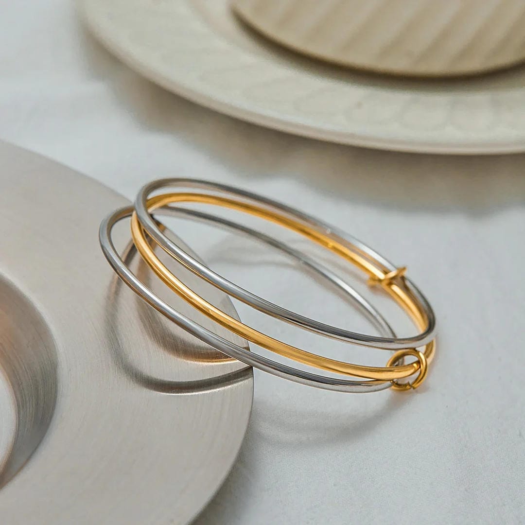 Bracelet Empilé à Deux Teintes Intemporel