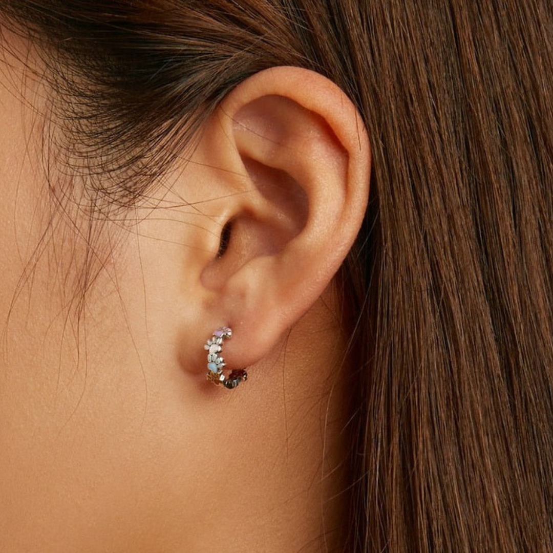 Boucles d'oreilles en argent sterling avec des pattes colorées